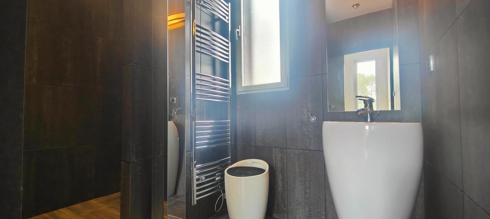 Lovely With Swimming Pool For 6 People * Fréjus